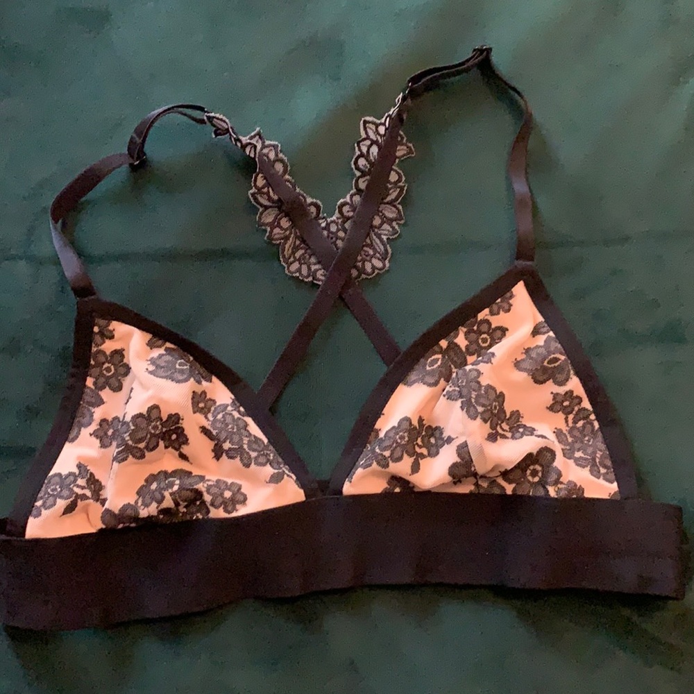 PINK Victoria’s Secret bralette